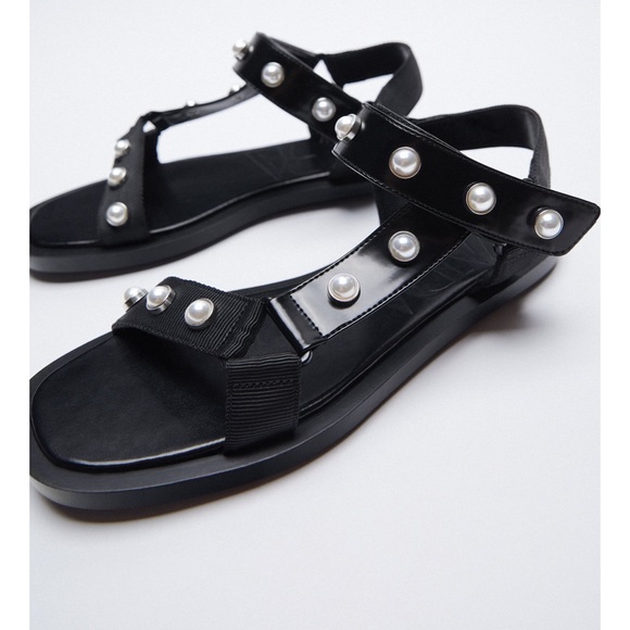 ZARA SLIDE SANDALS WITH PEARLS